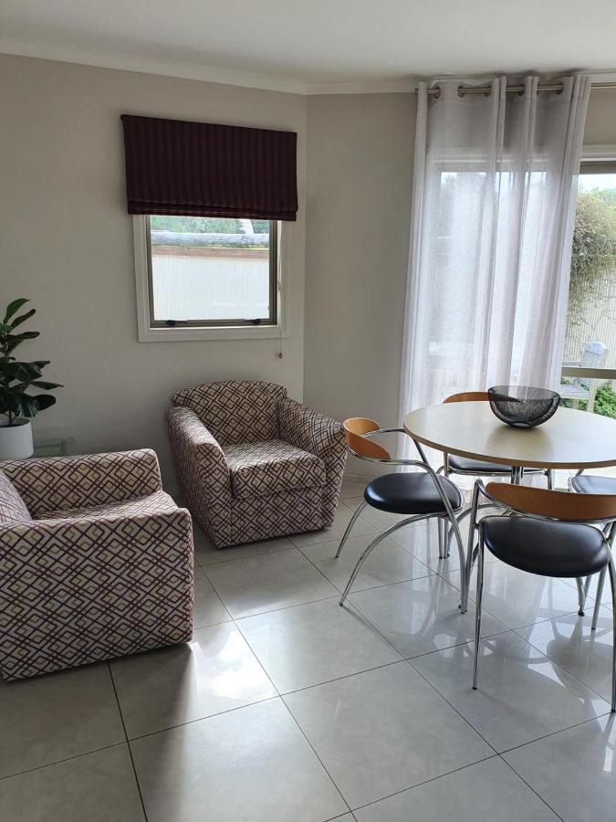 Breakers Motel Whangamata Buitenkant foto