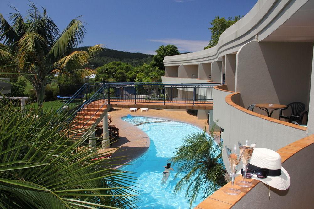 Breakers Motel Whangamata Buitenkant foto